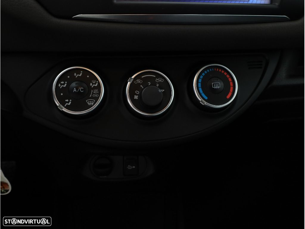 Toyota Yaris 1.0 VVT-i ACtive - 20