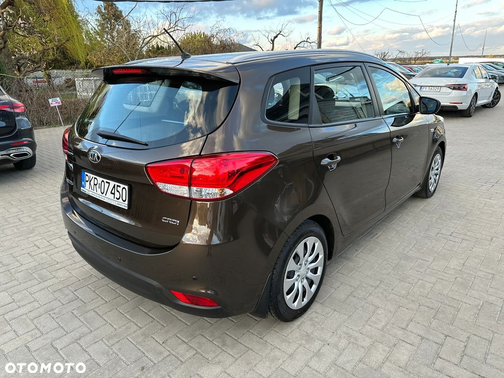 Kia Carens - 3