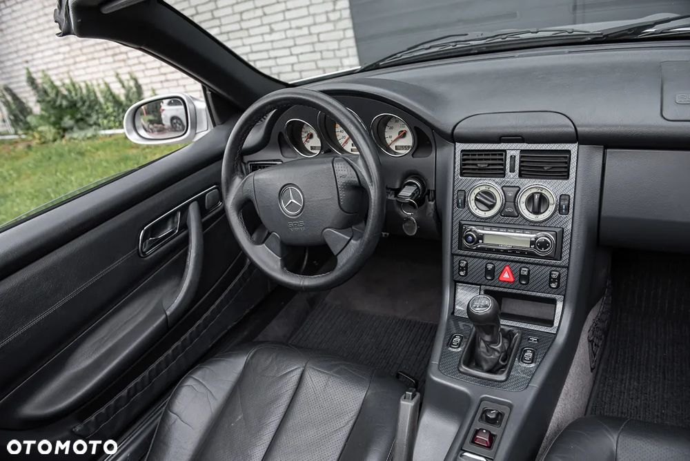 Mercedes-Benz SLK 200 - 17
