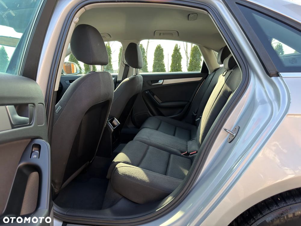 Audi A4 Limousine 1.8 TFSI Attraction - 30