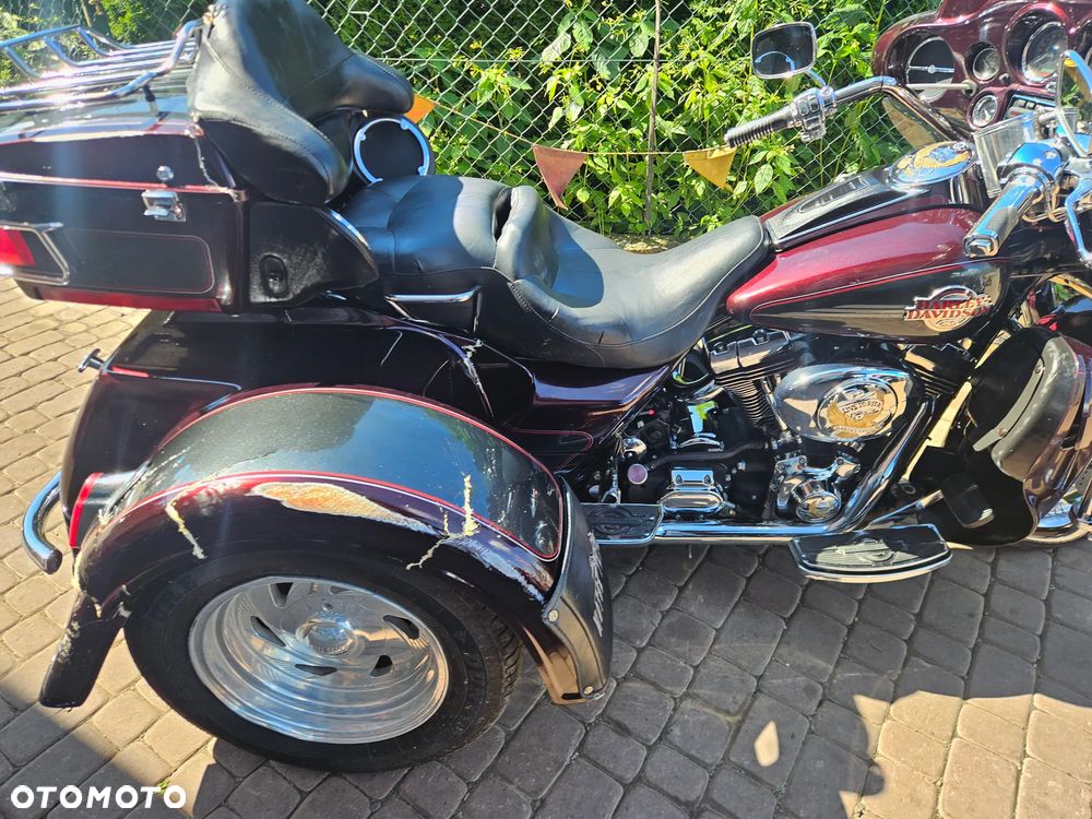 Harley-Davidson FLH Electra Glide - 23