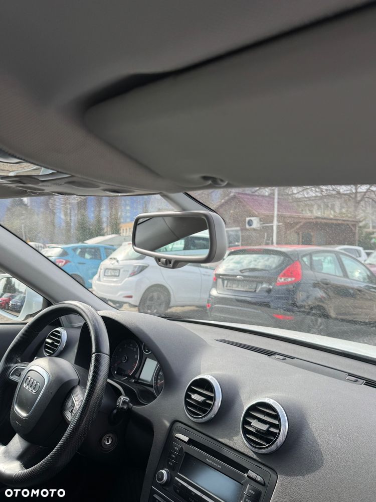 Audi A3 Sportback 1.4 TFSI S tronic Ambiente - 25