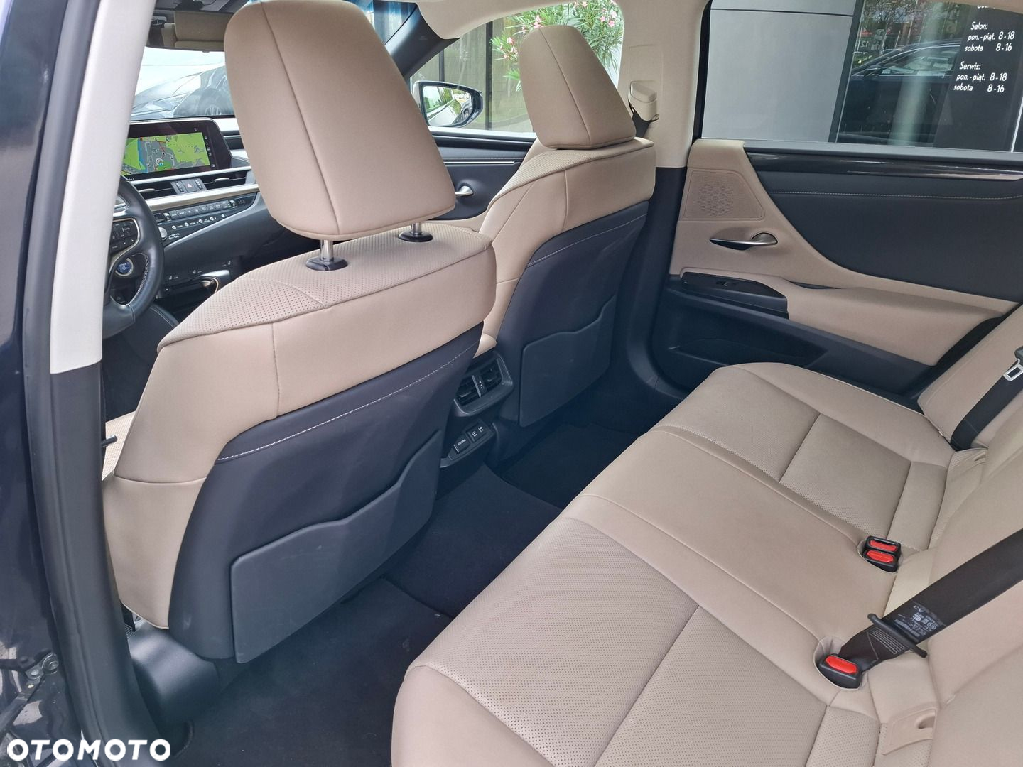 Lexus ES - 12