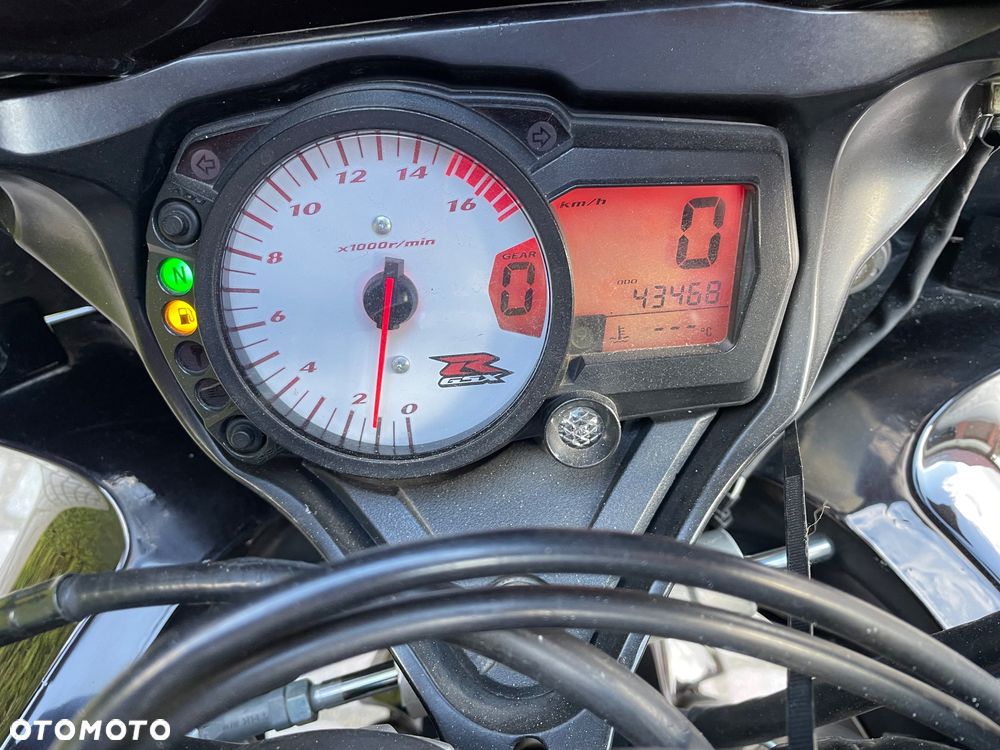 Suzuki GSX-R - 8