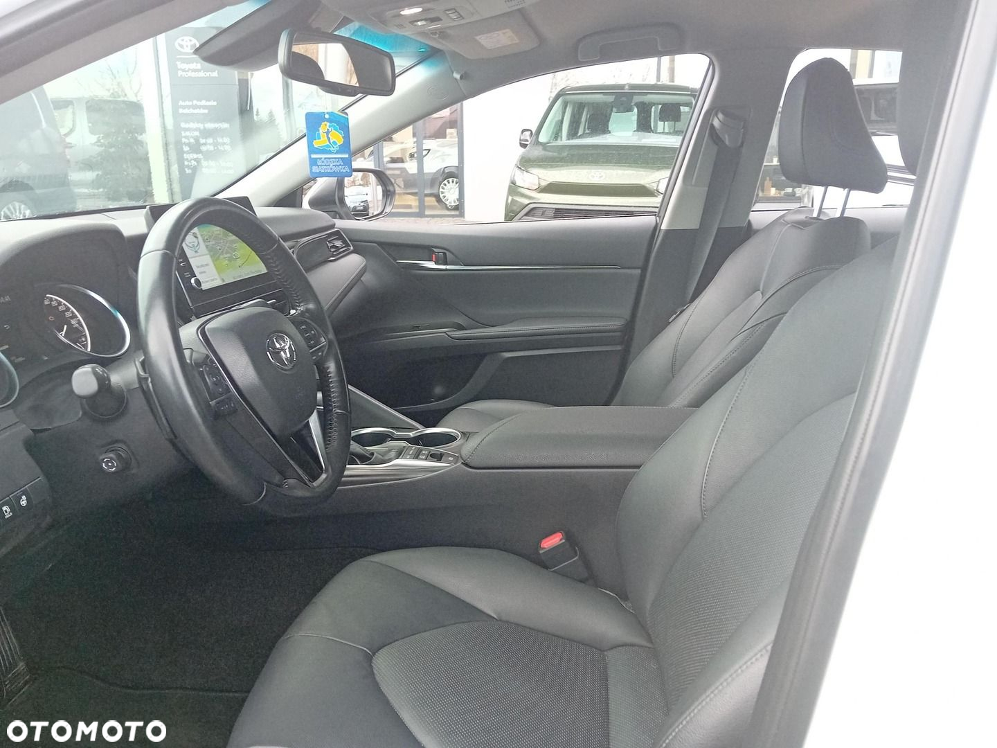 Toyota Camry - 9