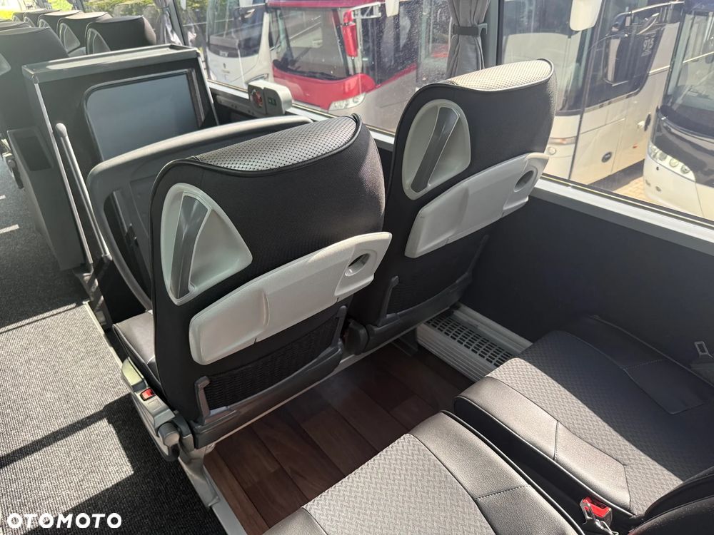 Mercedes-Benz Tourismo RHD M - 19