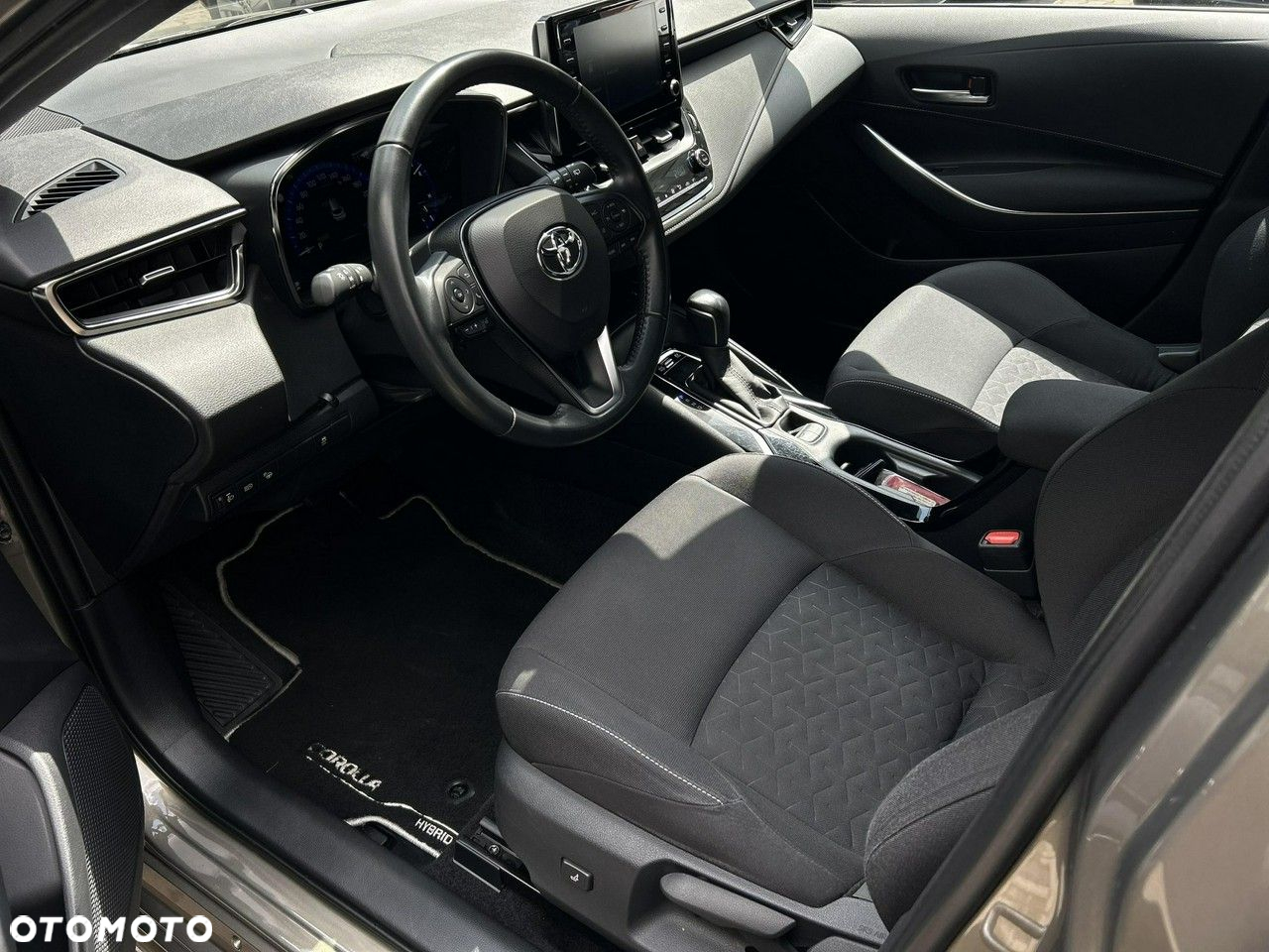 Toyota Corolla - 10
