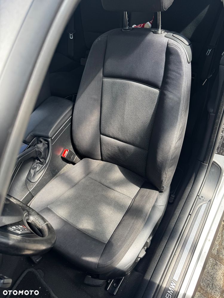 BMW Seria 3 325i - 14