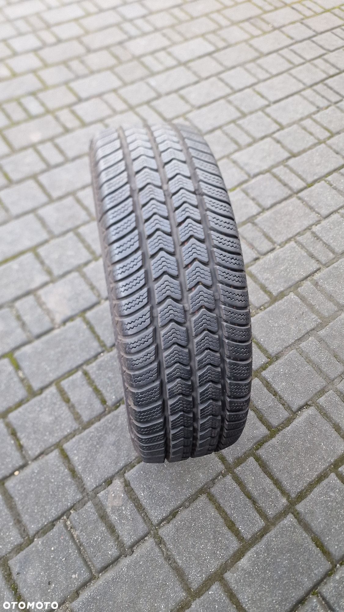 Opona Zimowa Semperit Van-Grip 2 205/65R16C 107/105T  0618 1szt - 1