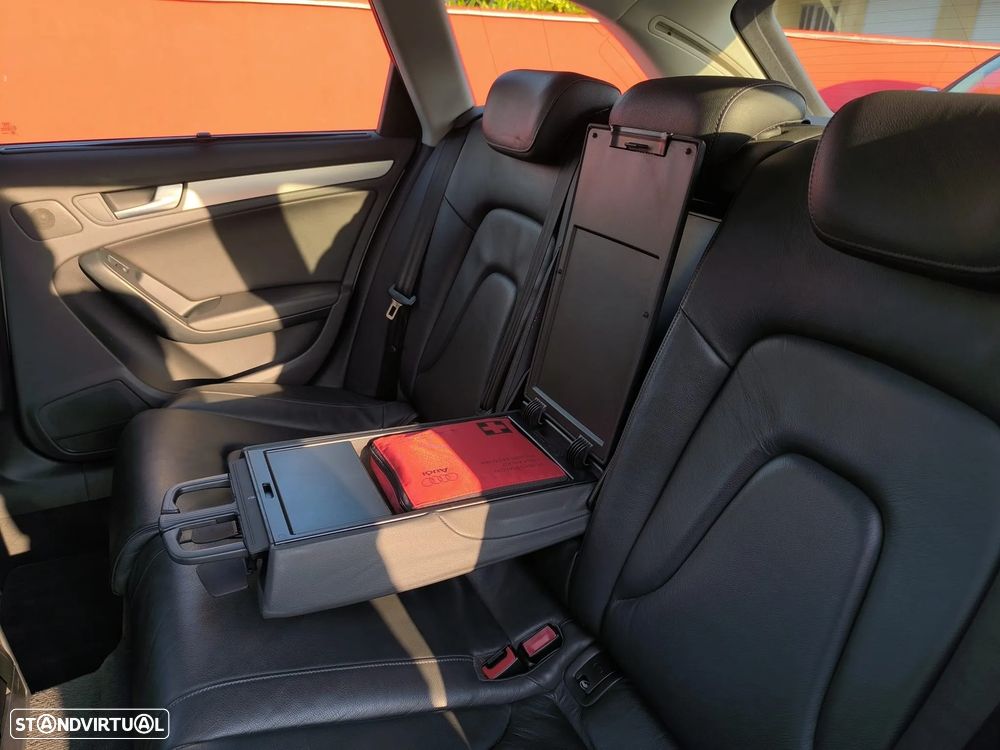 Audi A4 Allroad 2.0 TDI quattro Advance - 26