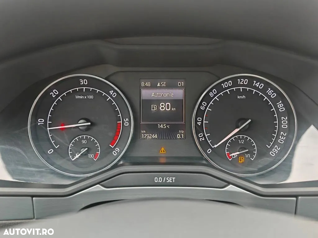 Skoda Superb 2.0 TDI DSG Ambition - 26