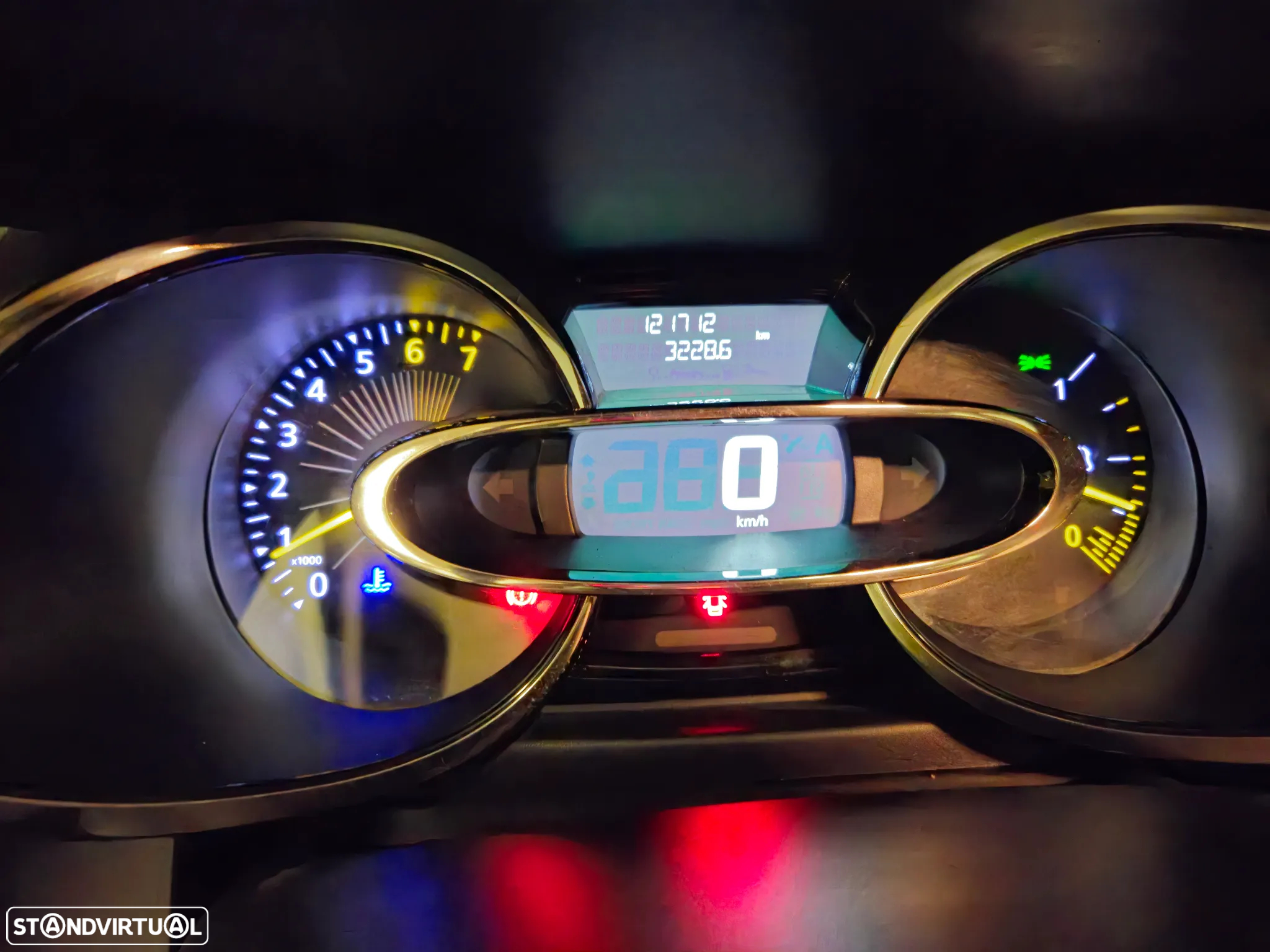 Renault Clio Sport Tourer 0.9 TCE Dynamique S - 10