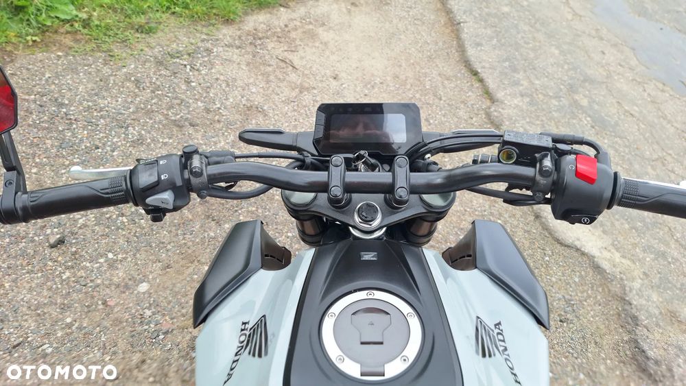 Honda CB - 27