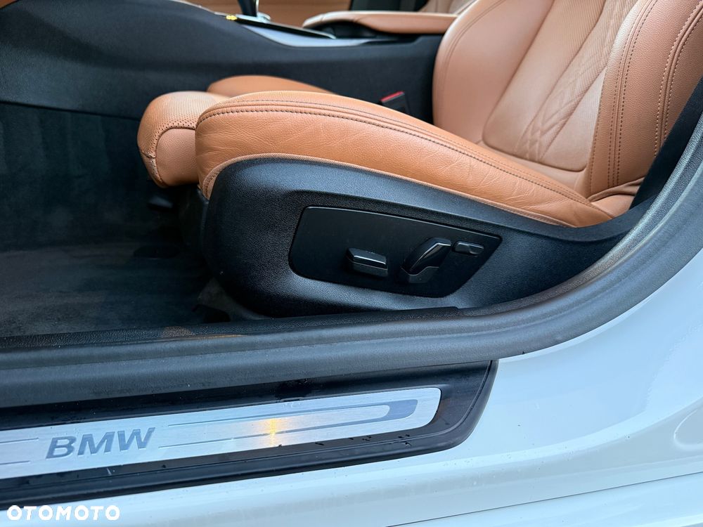 BMW Seria 5 520d M Sport Edition - 40