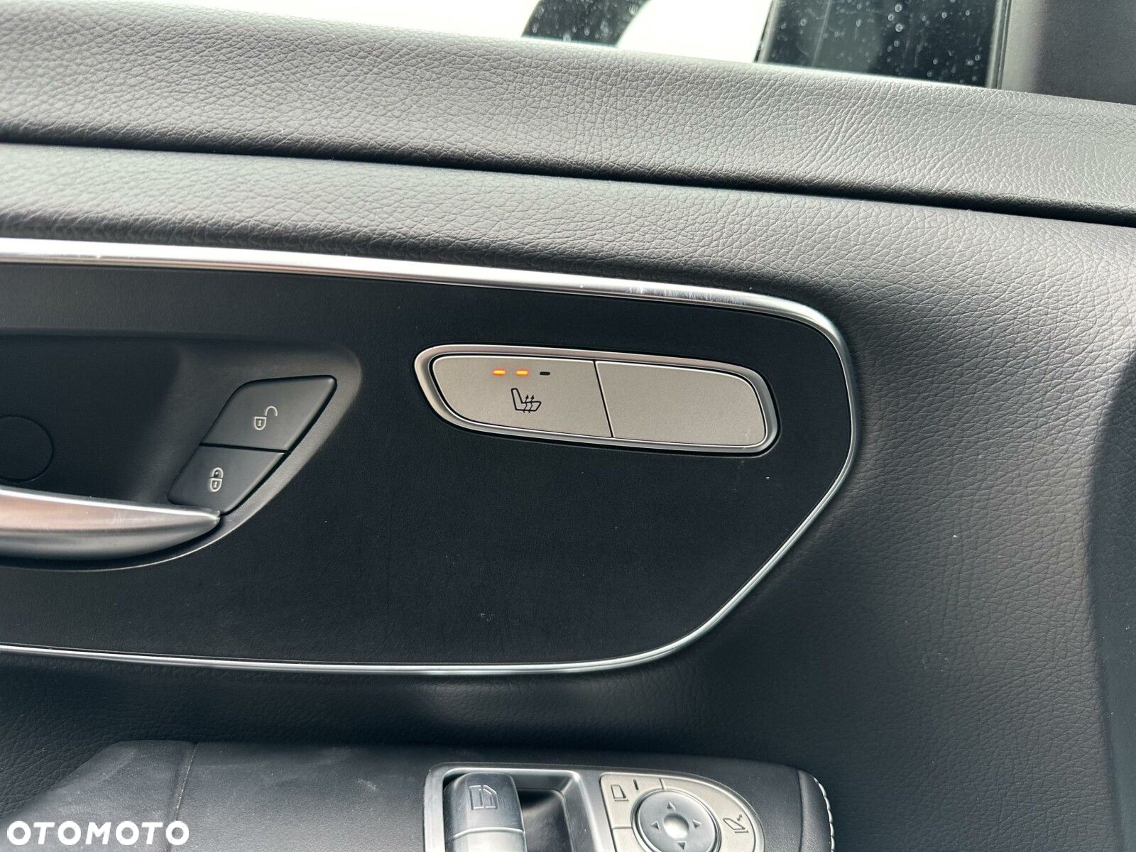 Mercedes-Benz Klasa V 300 d 4-Matic Avantgarde 9G-Tronic (ekstra d³) - 24