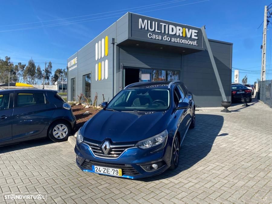 Renault Mégane Sport Tourer 1.5 Blue dCi Bose Edition - 1
