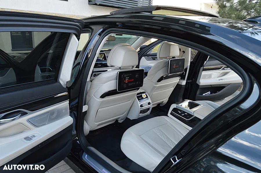 BMW Seria 7 740Ld xDrive - 29
