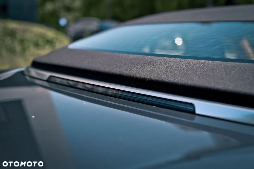 Aston Martin DB11 - 9