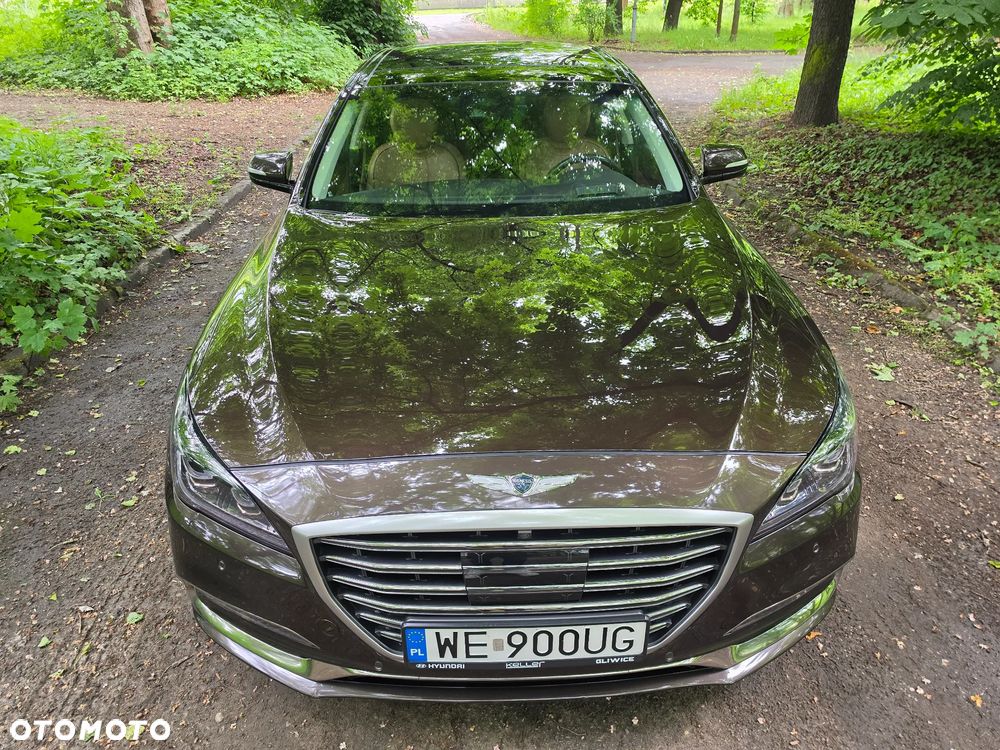 Hyundai Genesis 3.8 V6 GDI - 13