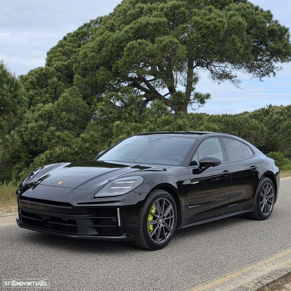 Porsche Panamera 4 E-Hybrid - 3