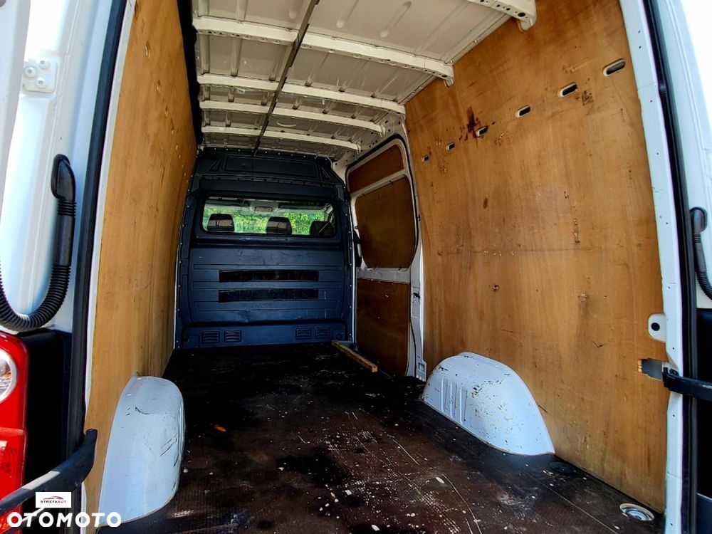 Volkswagen CRAFTER - 14