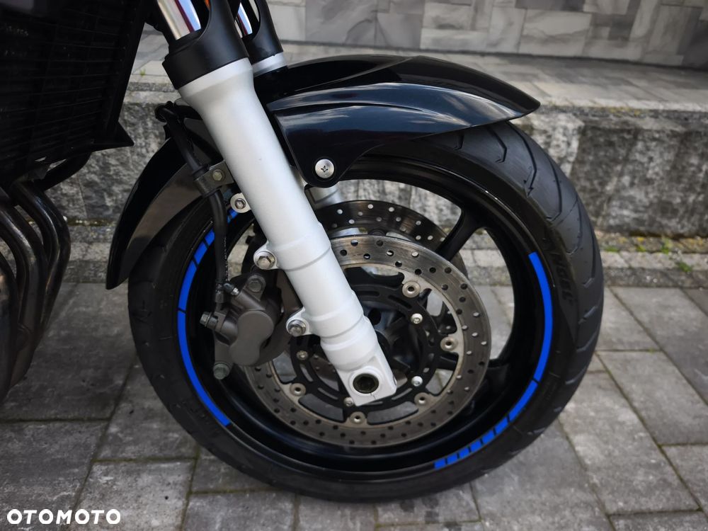 Yamaha FZ6 - 6