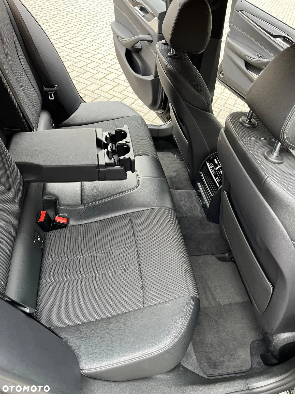 BMW Seria 5 530i GPF Sport Line sport - 22