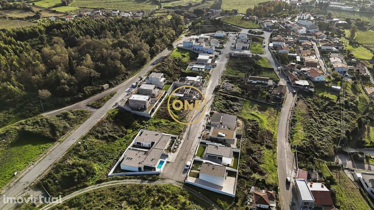 Terreno de Construção em Ruivães - Grande imagem: 3/8