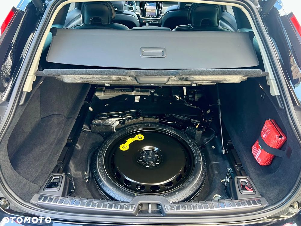 Volvo V90 Cross Country B6 B AWD Geartronic Pro - 23