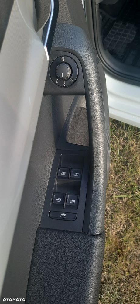 Skoda Octavia 1.6 TDI Ambition - 8