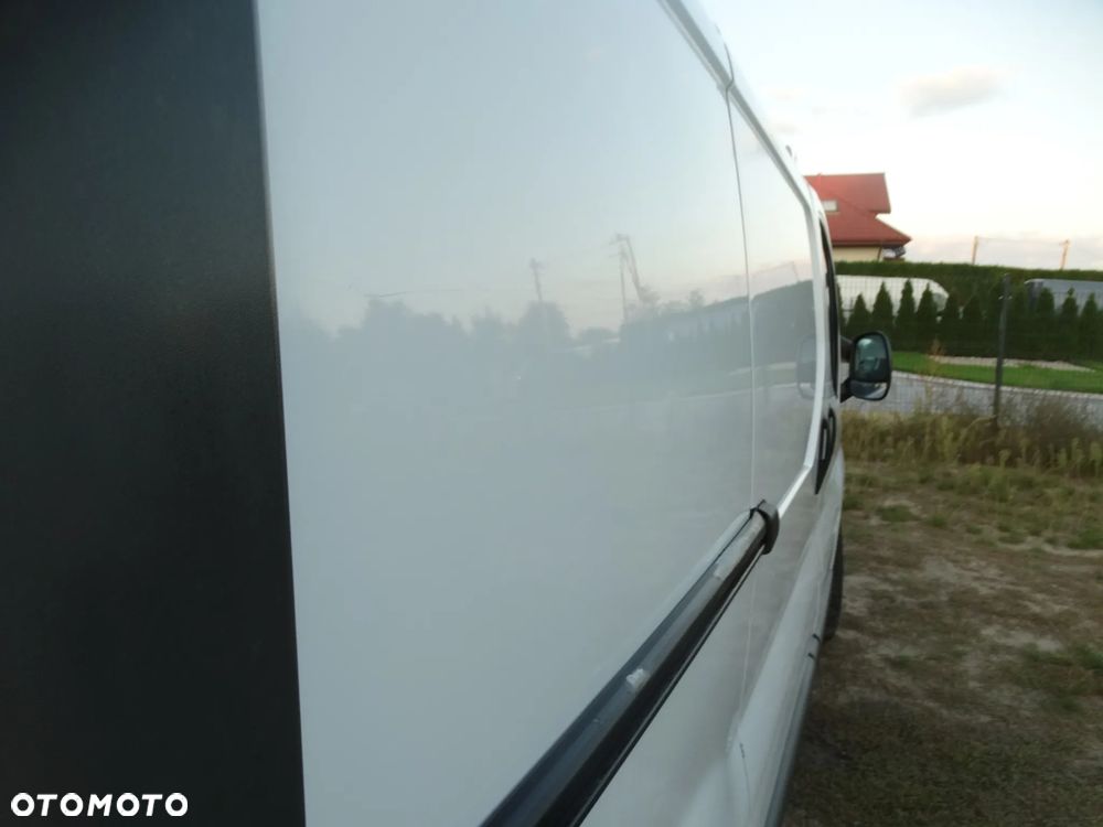 Opel Vivaro - 9
