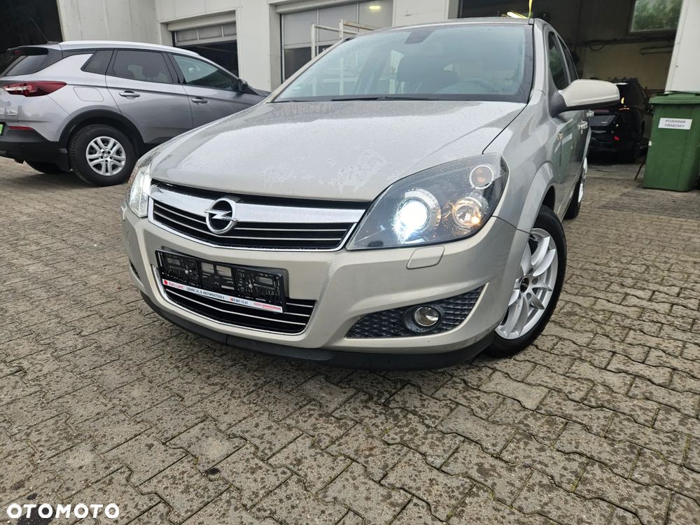 Opel Astra 1.6 Catch me - 22