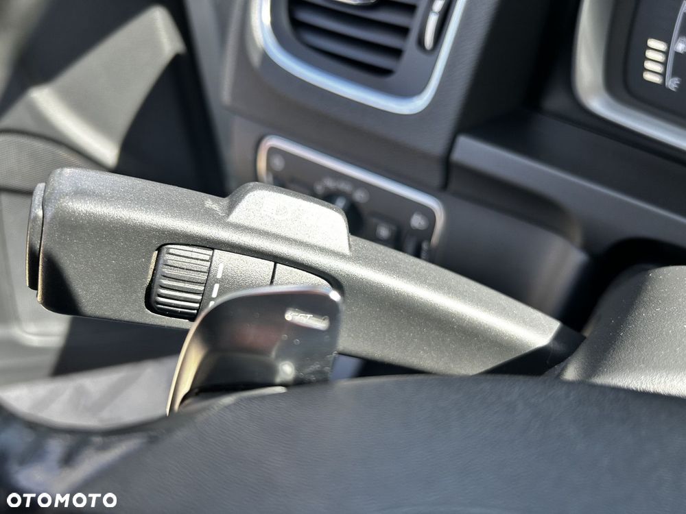 Volvo V60 Cross Country - 23
