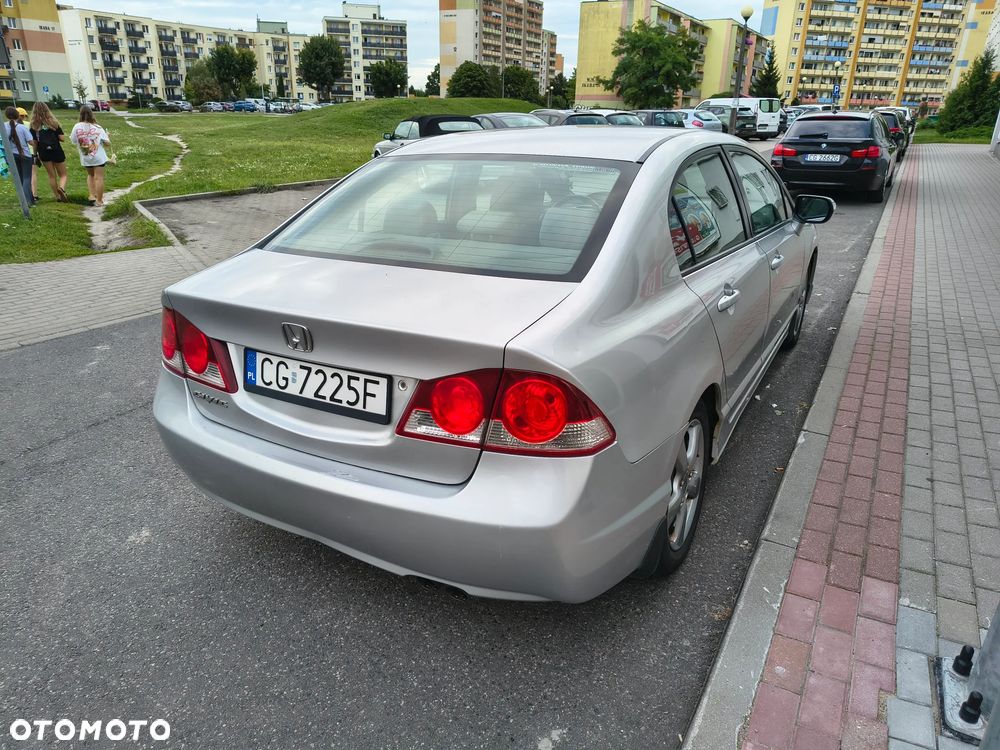 Honda Civic 1.8 Comfort - 4