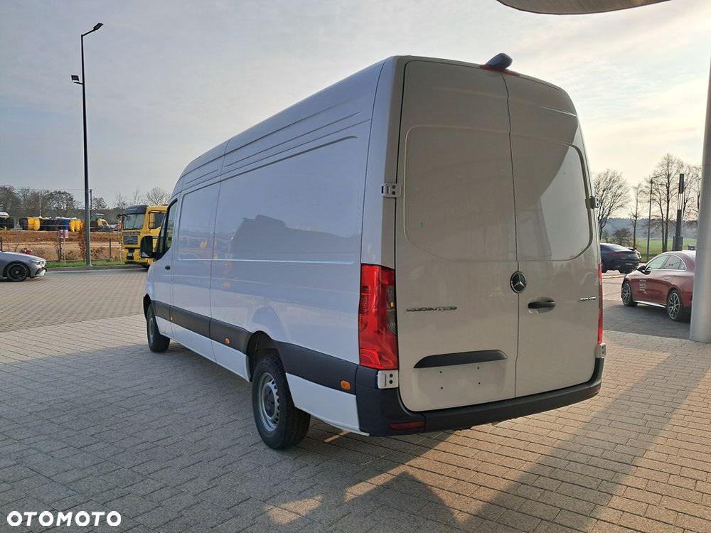 Mercedes-Benz Sprinter - 8