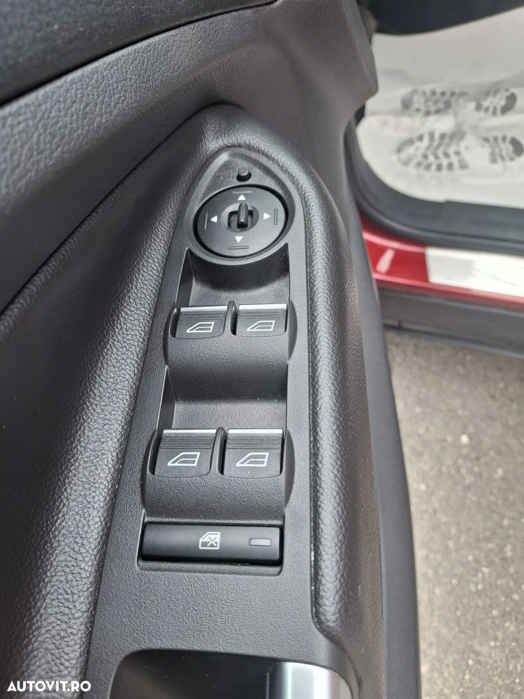 Ford Kuga 2.0 TDCi 4WD Powershift Titanium - 11