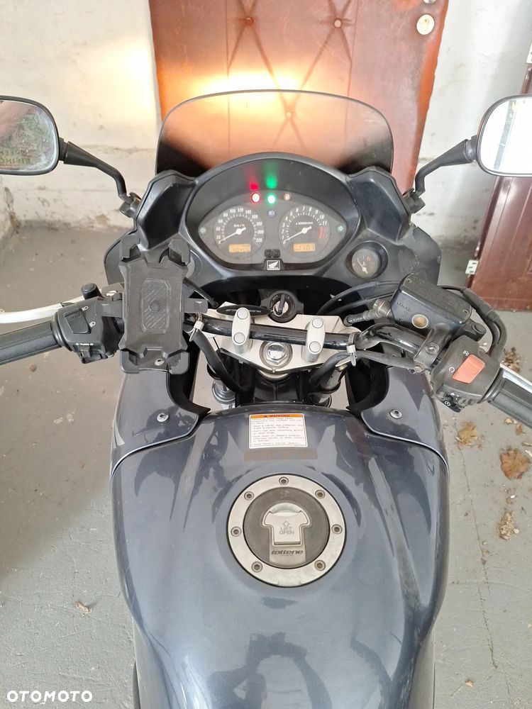 Honda CBF - 5