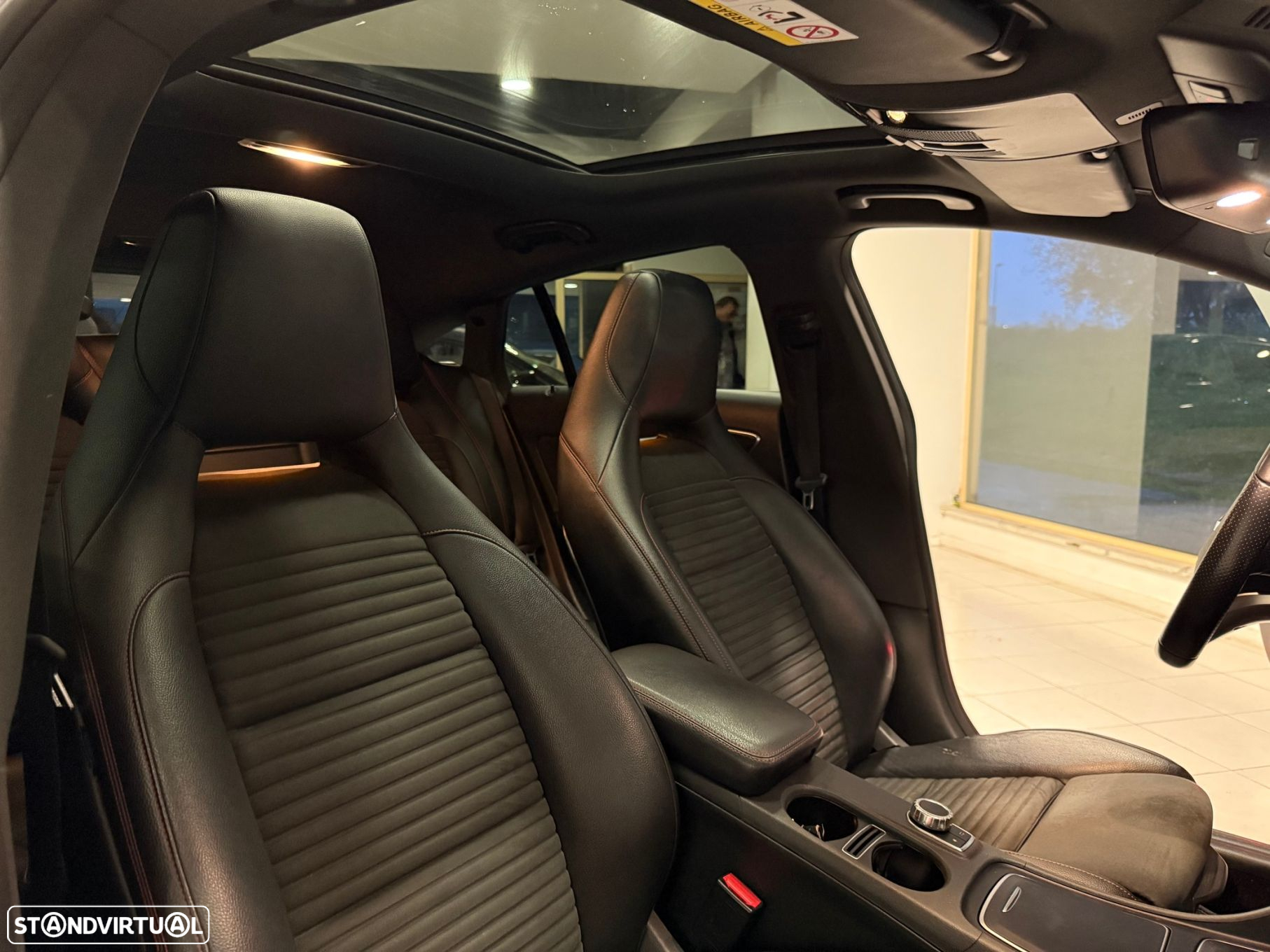 Mercedes-Benz CLA 220 Shooting Brake d 4Matic 7G-DCT AMG Line - 39
