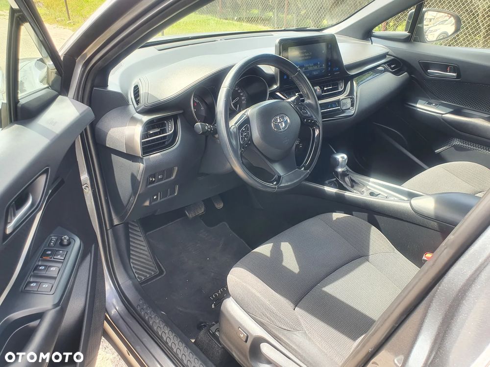 Toyota C-HR Business-Edition - 10