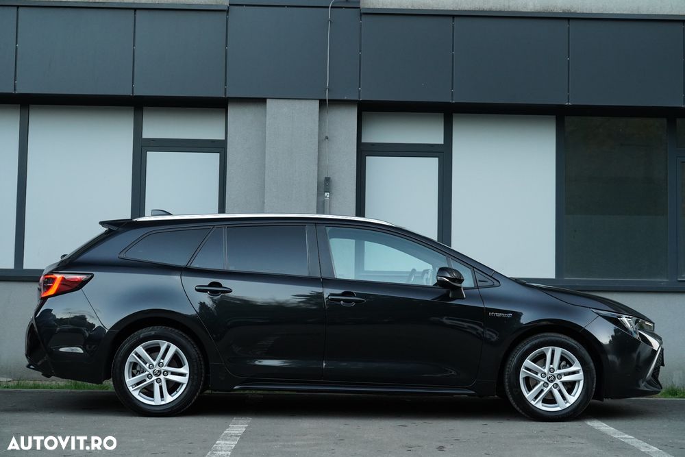 Toyota Corolla 1.8 HSD Business - 19