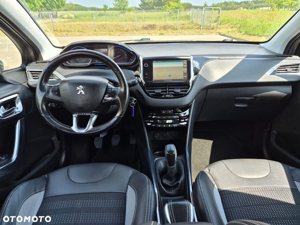 Peugeot 2008 1.6 e-HDi Active S&S - 8