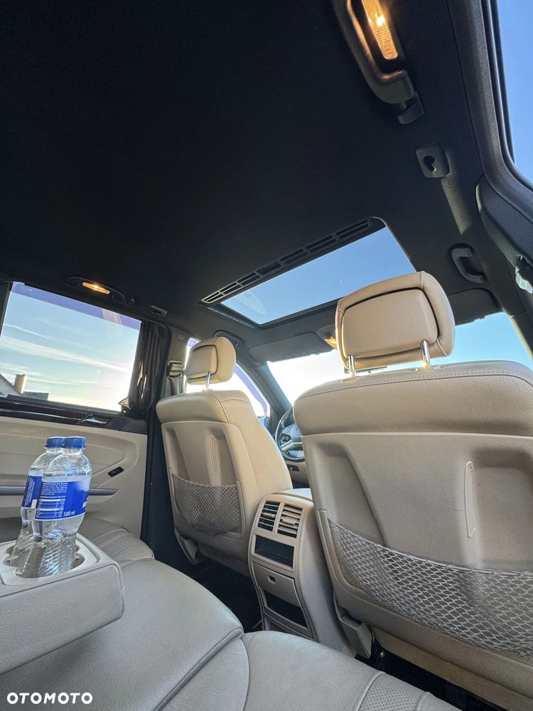 Mercedes-Benz ML - 8