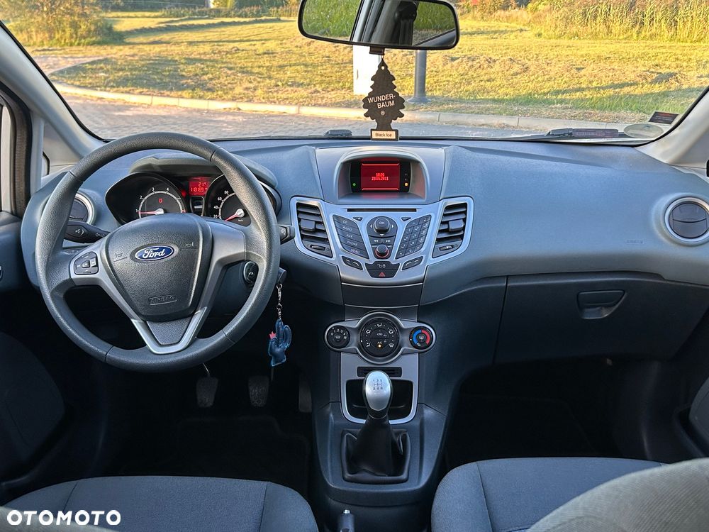 Ford Fiesta 1.25 Trend EU5 - 27