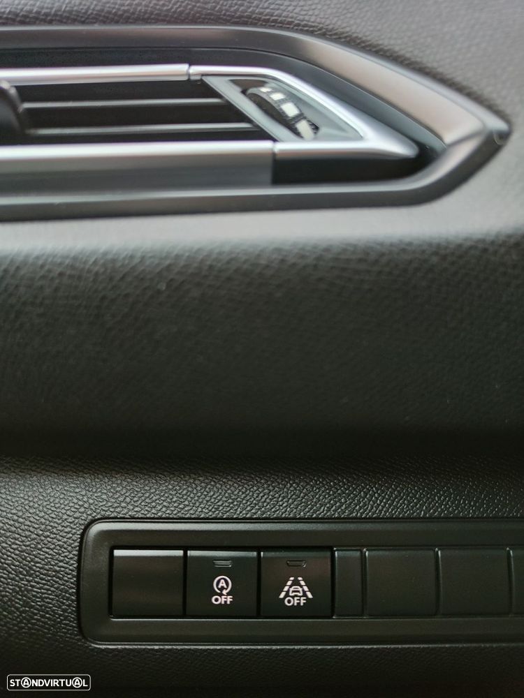 Peugeot 308 SW 1.5 BlueHDi GT EAT8 - 58