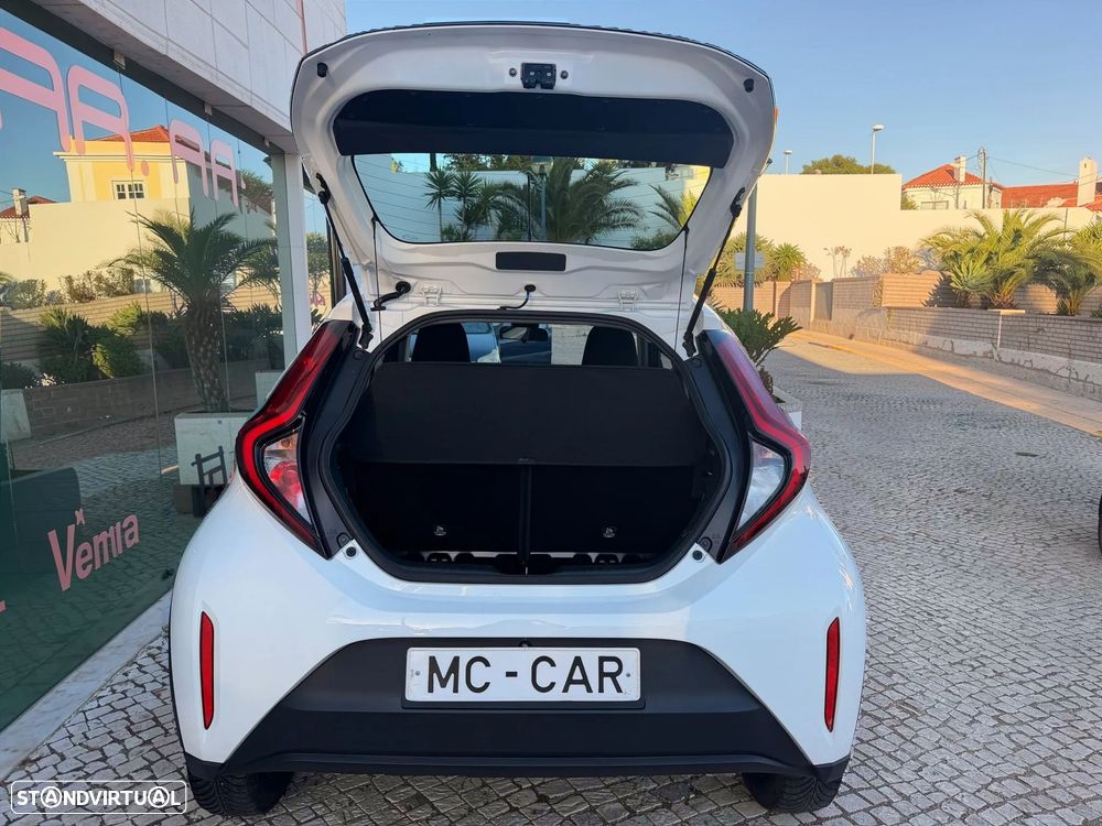 Toyota Aygo x-play - 31
