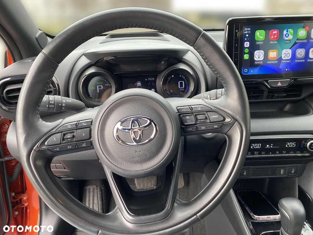 Toyota Yaris Hybrid 1.5 Selection Style - 19