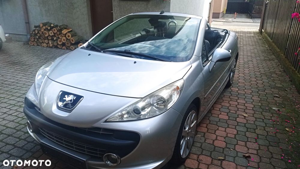 Peugeot 207 Cc 2009 photo 2