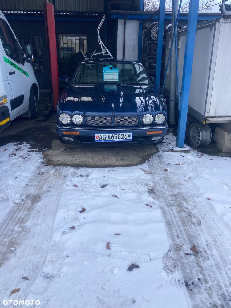 Jaguar XJR - 14
