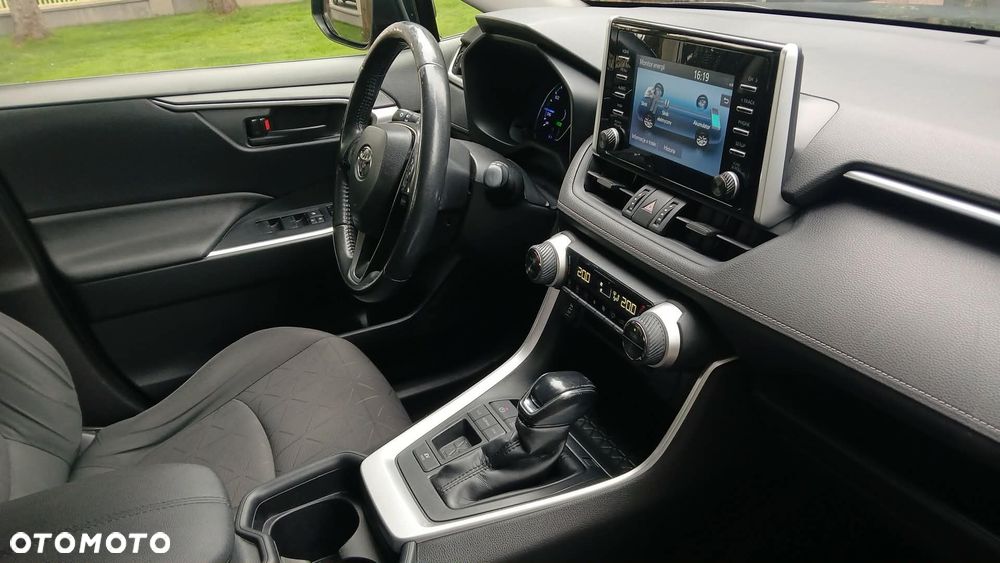 Toyota RAV4 - 18