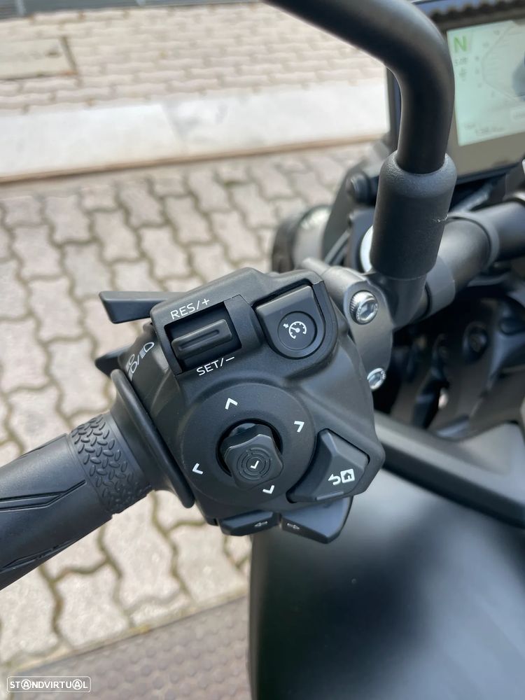 Yamaha MT-09 Y-AMT - 5